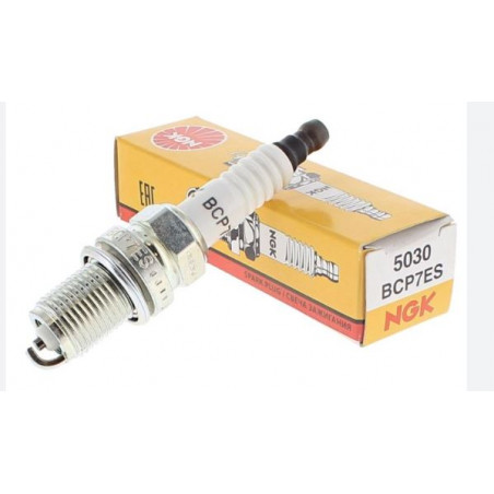 5030_BCP7ES_Ngk_candela_accensione.JPG Candela ngk bcp7es stock nr.5030