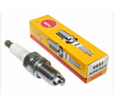 6651_DCPR7EA-9_Ngk_candela_accensione.JPG Candela ngk dcpr7ea-9 stock nr.6651